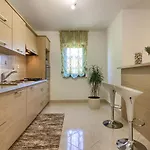 Sani With Private Pool Near Pula And Rovinj Vila Vodnjan