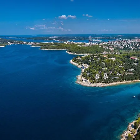 Sani With Private Pool Near Pula And Rovinj فيلة