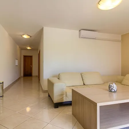 Sani With Private Pool Near Pula And Rovinj *