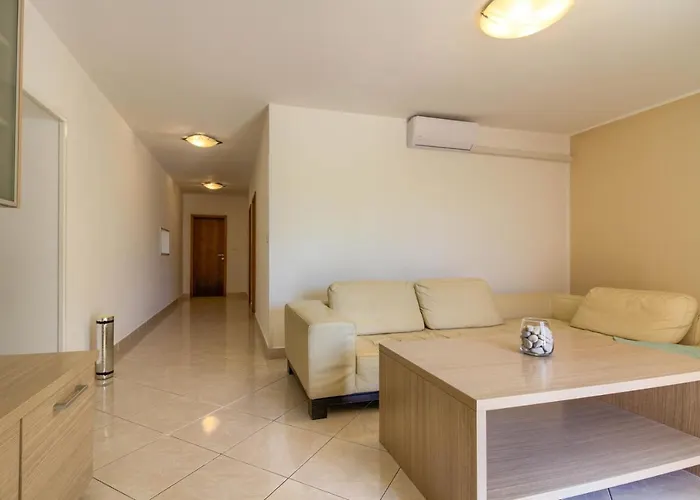 Sani With Private Pool Near Pula And Rovinj *